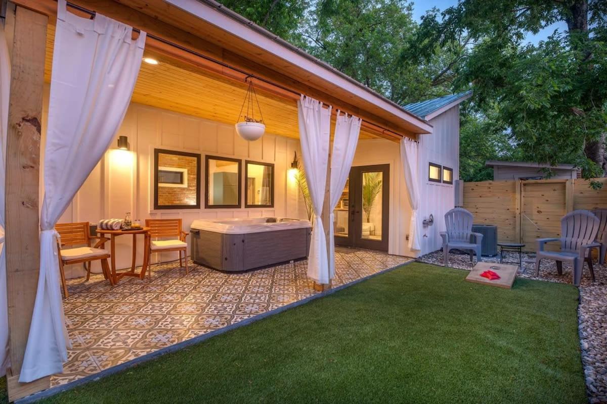 Petit Paradis Studio With Hot Tub Fredericksburg Dış mekan fotoğraf