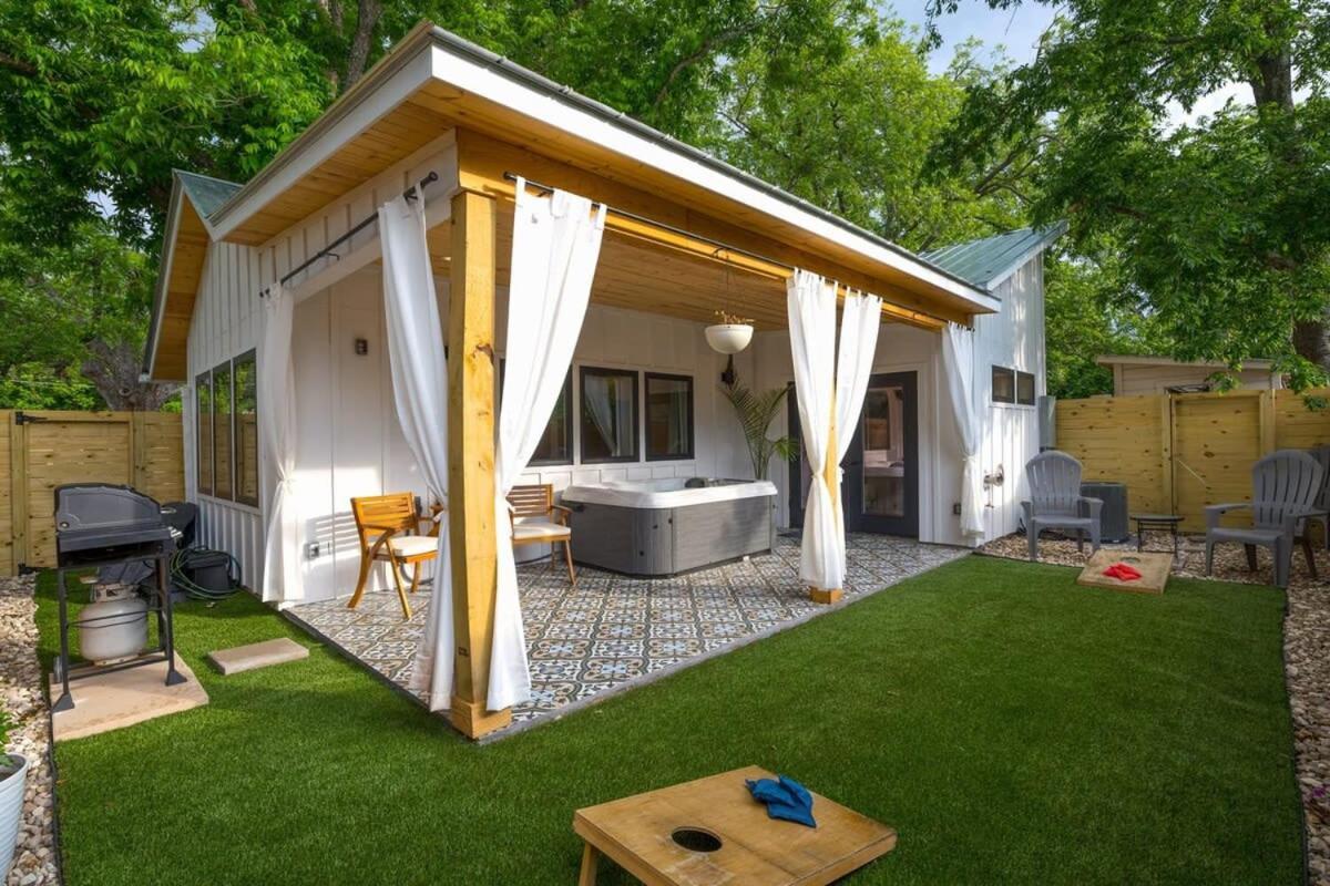 Petit Paradis Studio With Hot Tub Fredericksburg Dış mekan fotoğraf