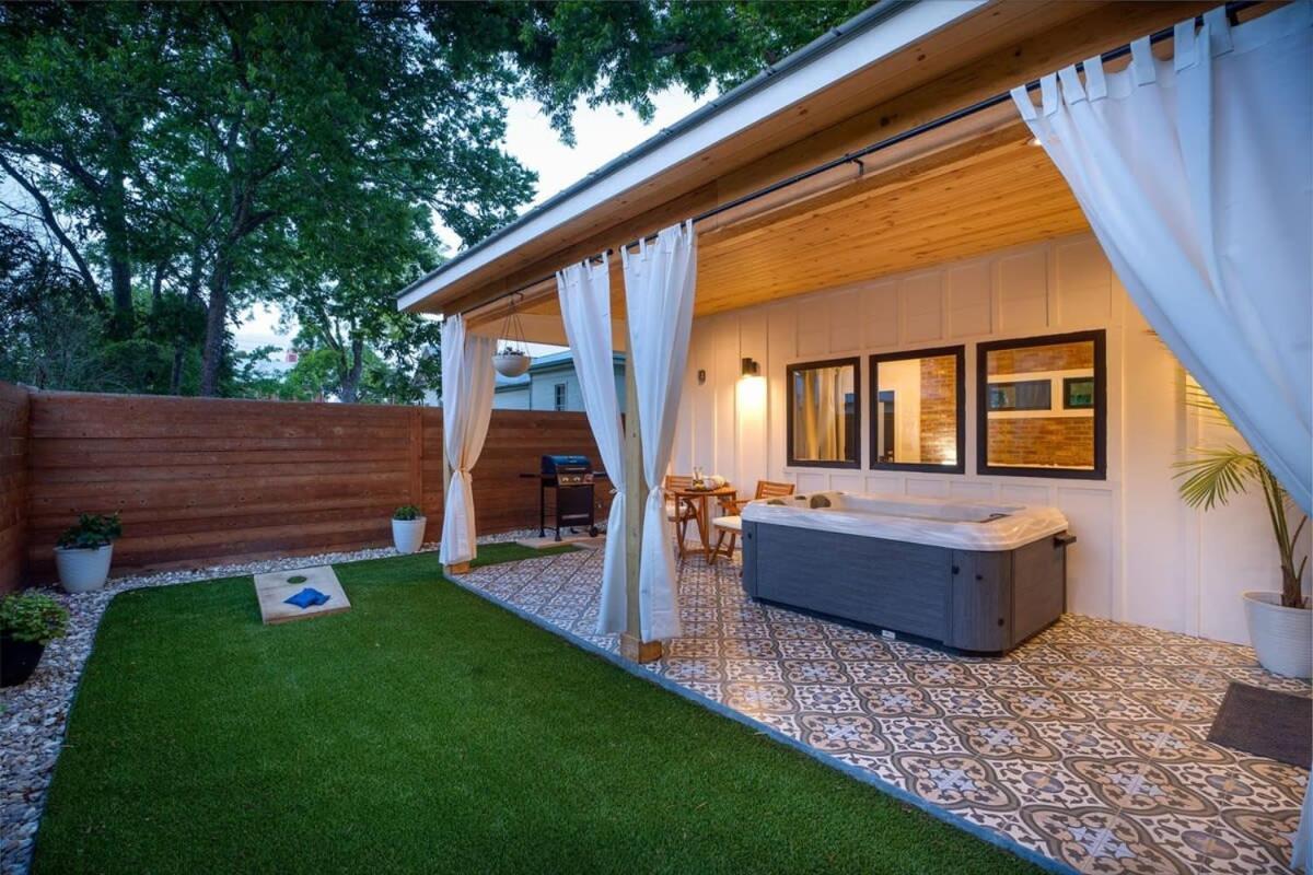 Petit Paradis Studio With Hot Tub Fredericksburg Dış mekan fotoğraf